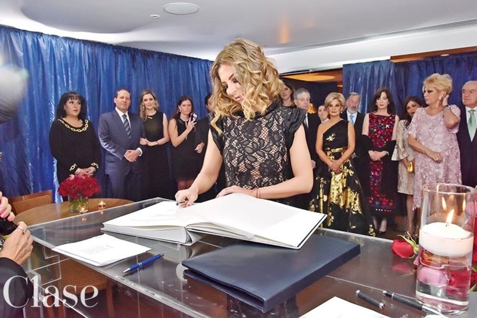 Perla Ealy y Rogelio Cárdenas se casan por el civil 