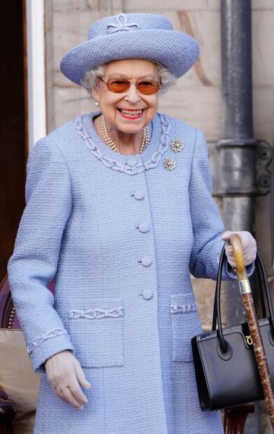Isabel II, inseparable de sus mocasines Gucci 