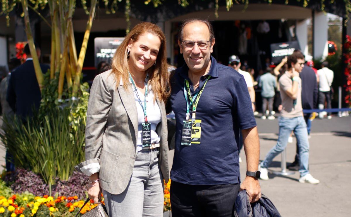 Ximena Serrano y Marco Antonio Slim / Foto: Esteban Torreblanca