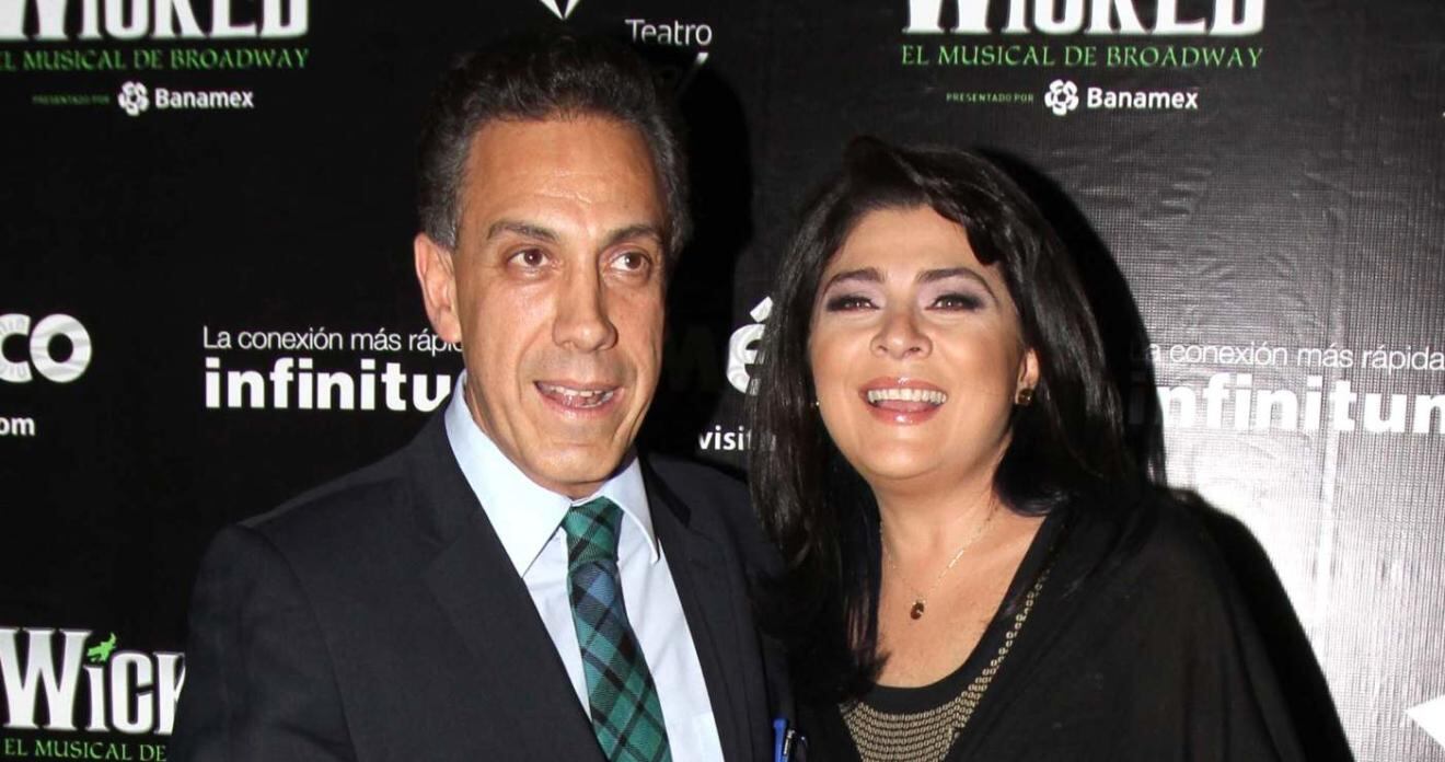Victoria Ruffo y Omar Fayad festejan a sus mellizos Anuar y Vicky ¡ya tienen 18 años! 