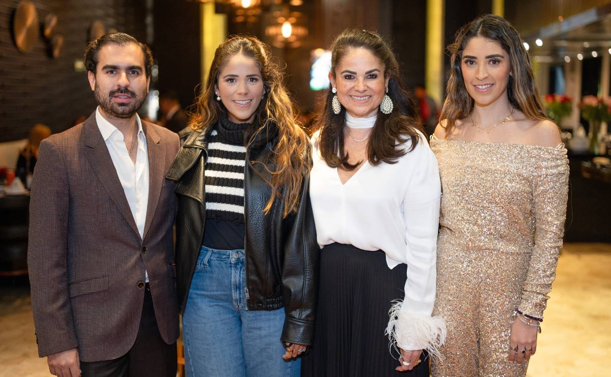 Juan Luis Ealy Díaz, Perla Ealy Díaz, María Teresa Ealy Díaz y Perla Díaz de Ealy (Foto: Leonardo Gómez)