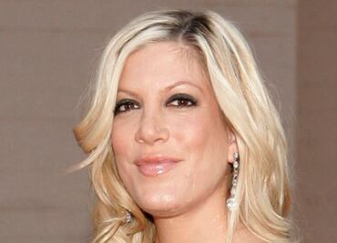 Tori Spelling y sus hijos viven en una casa rodante por problemas financieros
