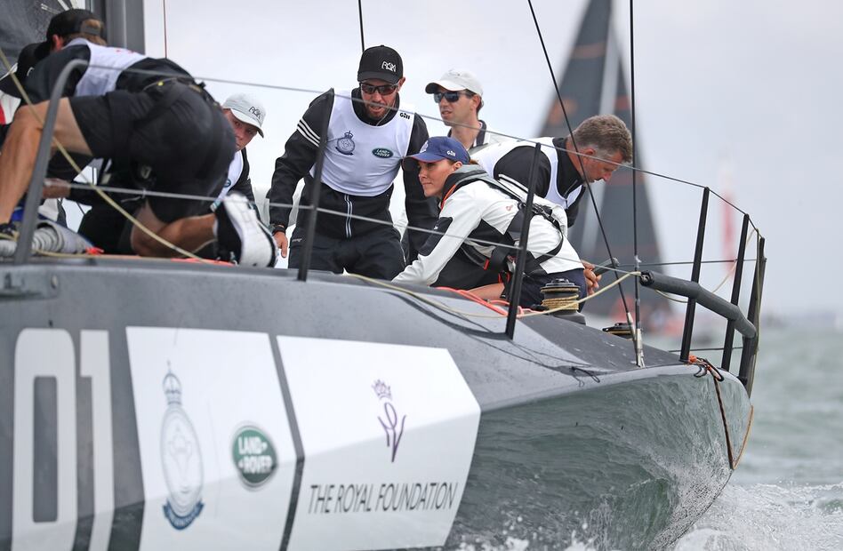 FOTOS: Espectacular Kate Middleton en la regata de King's Cup
