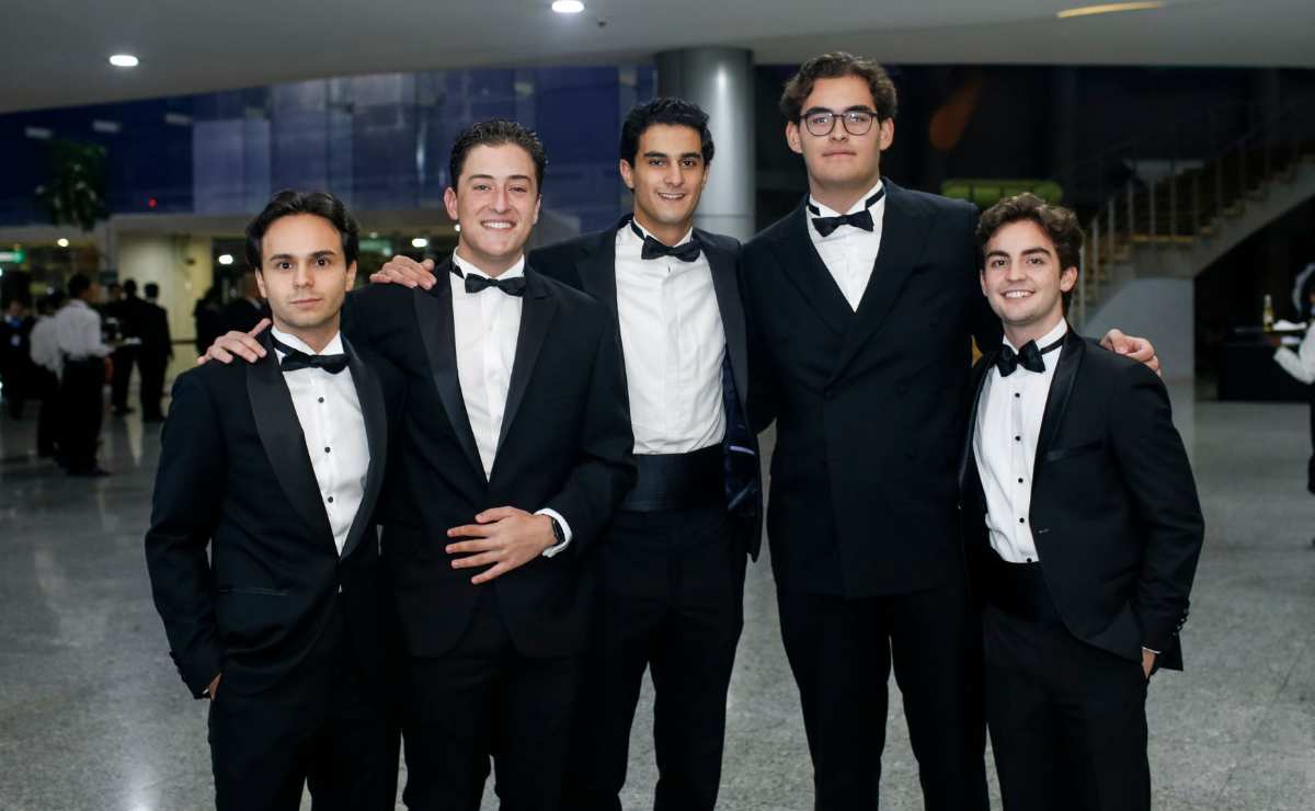 Nicolás Fred, Fede Valdez, Diego Marcos,  Mauricio González y Santiago Prieto / Foto: Esteban Torreblanca