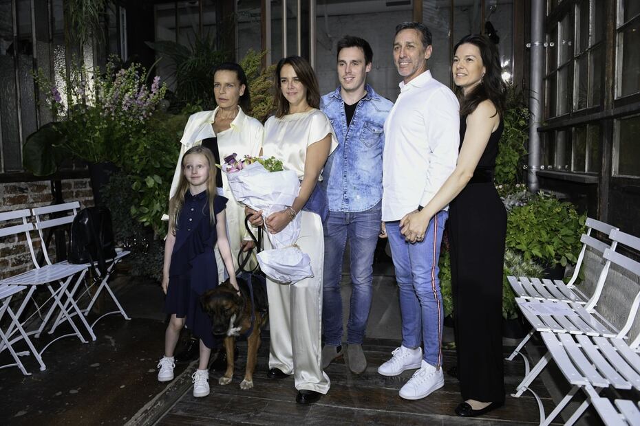 Daniel Ducruet posa con su nueva esposa, sus hijos y su ex pareja, Estefanía de Mónaco