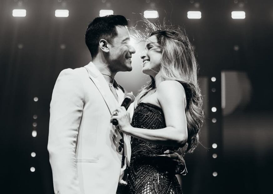Carlos Rivera con su esposa Cynthia Rodríguez / Foto: Instagram