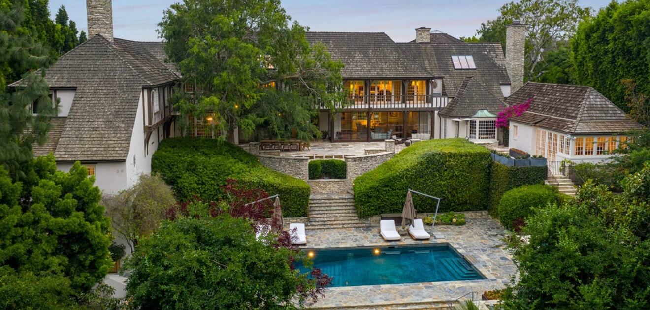 Brad Pitt y Jennifer Aniston: la mansión que compraron juntos se vende por 40 millones de euros 