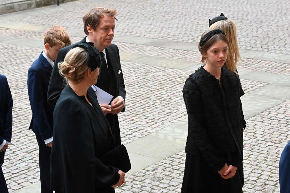 Laura, la discreta hermanastra de los príncipes William y Harry