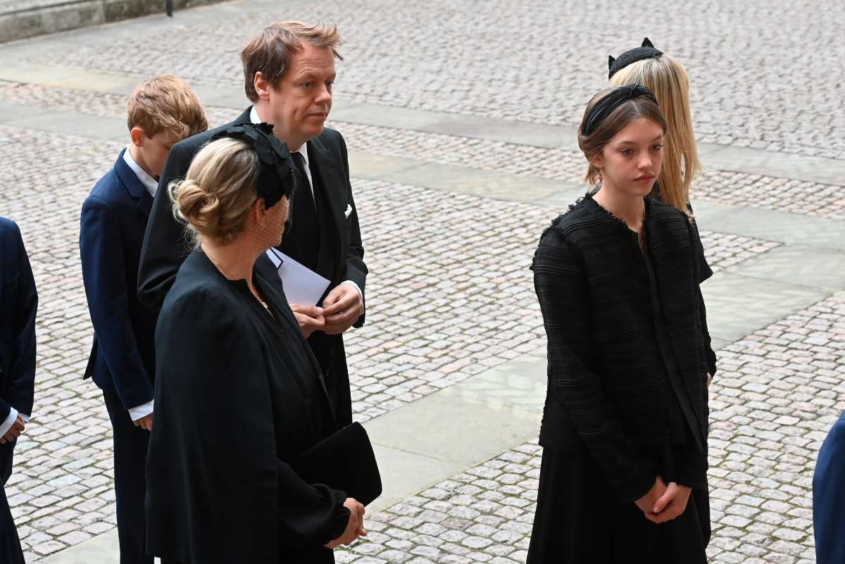 Laura, la discreta hermanastra de los príncipes William y Harry