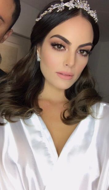Ximena Navarrete publica en Instagram fotos de su boda 