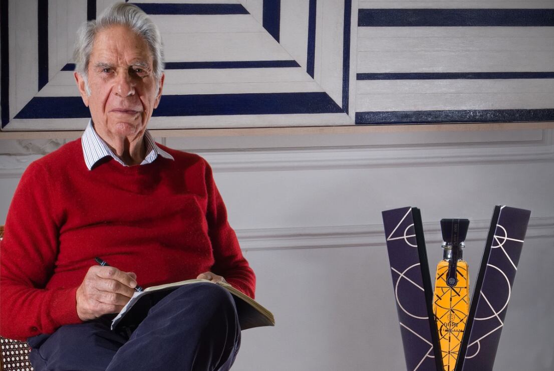 El maestro de la geometría, Eduardo Terrazas, interviene tequila