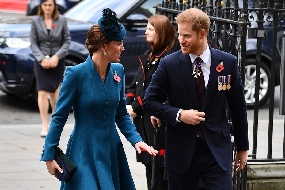 Kate Middleton y el príncipe Harry, muy sonrientes, confirman que entre ellos no hay enemistad