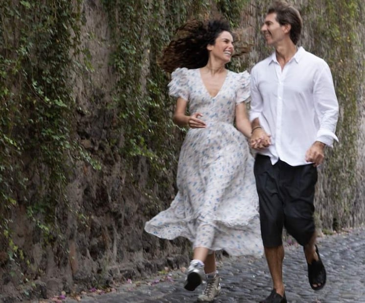 Ana Serradilla y Raún Martínez Ostos / Foto: Instagram @la_serradilla