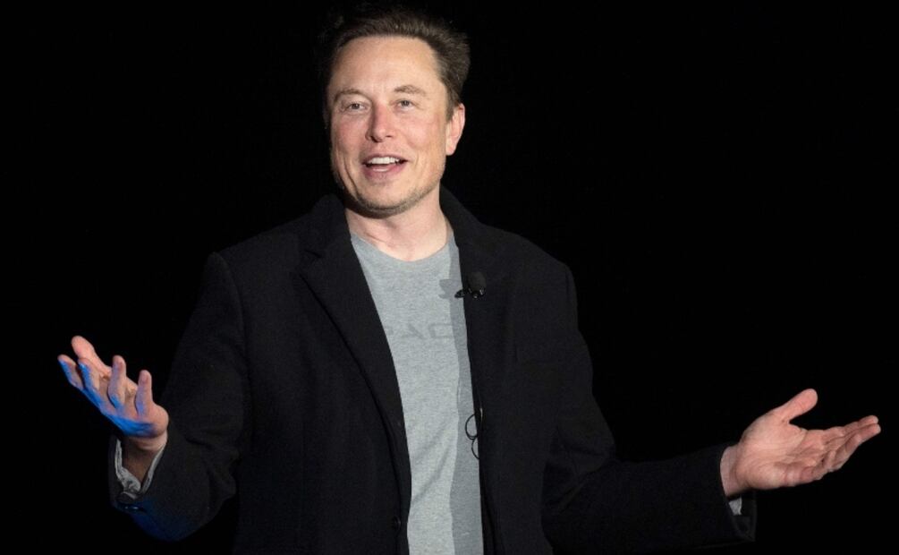 Tras catastróficas pérdidas, Elon Musk vuelve a ser la persona más rica del mundo, sobre Bernard Arnault