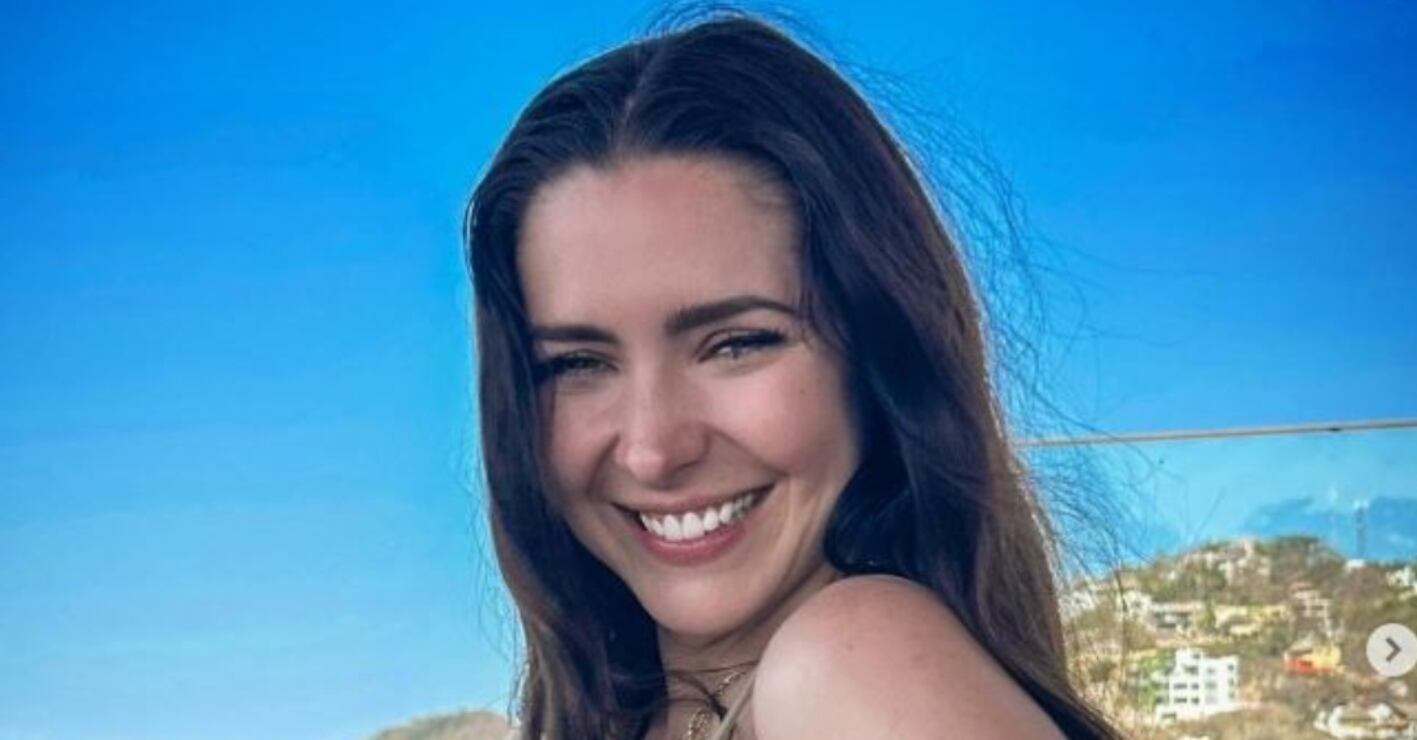 Ariadne Díaz luce cuerpazo en bikini y tonificado derriere 