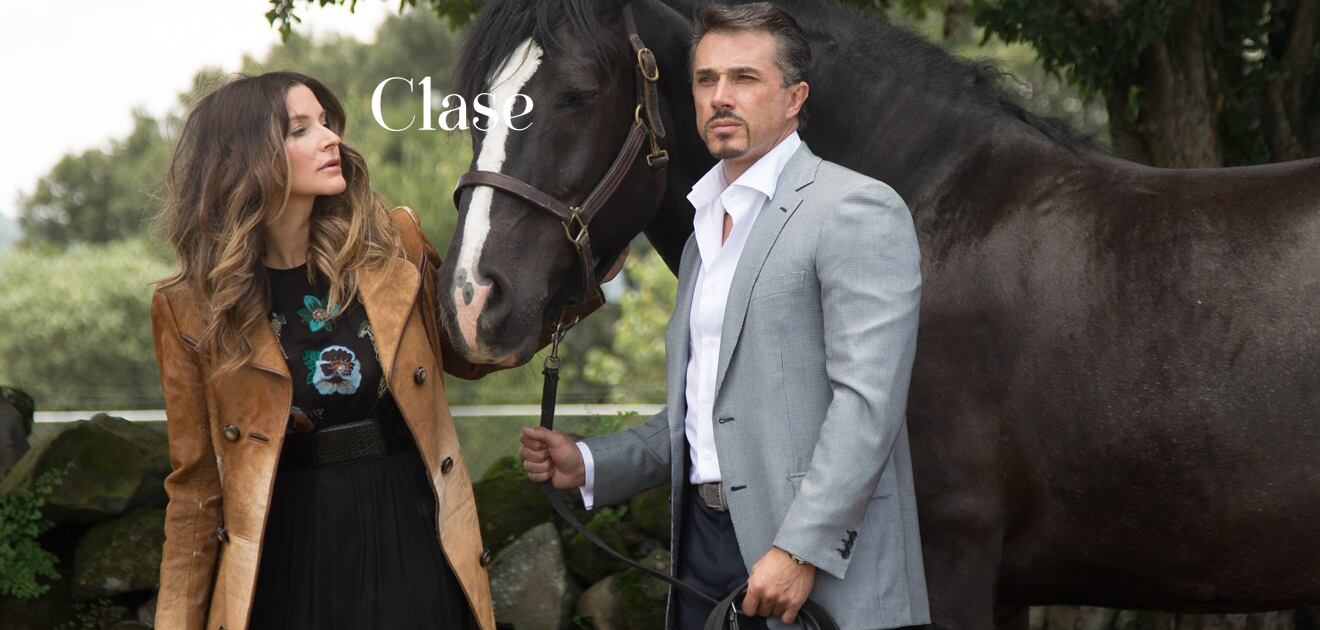 <p>Issabela Camil y Sergio Mayer tienen dos hijas preciosas: Antonia y Victoria Mayer Camil. <strong>(Fotos: Archivo e Instagram)</strong></p>
