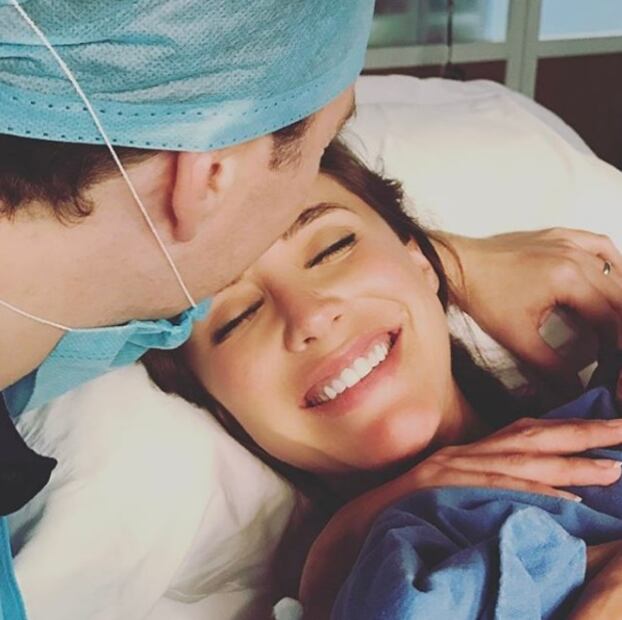 La primera foto de la familia de Anahí y Manuel Velasco