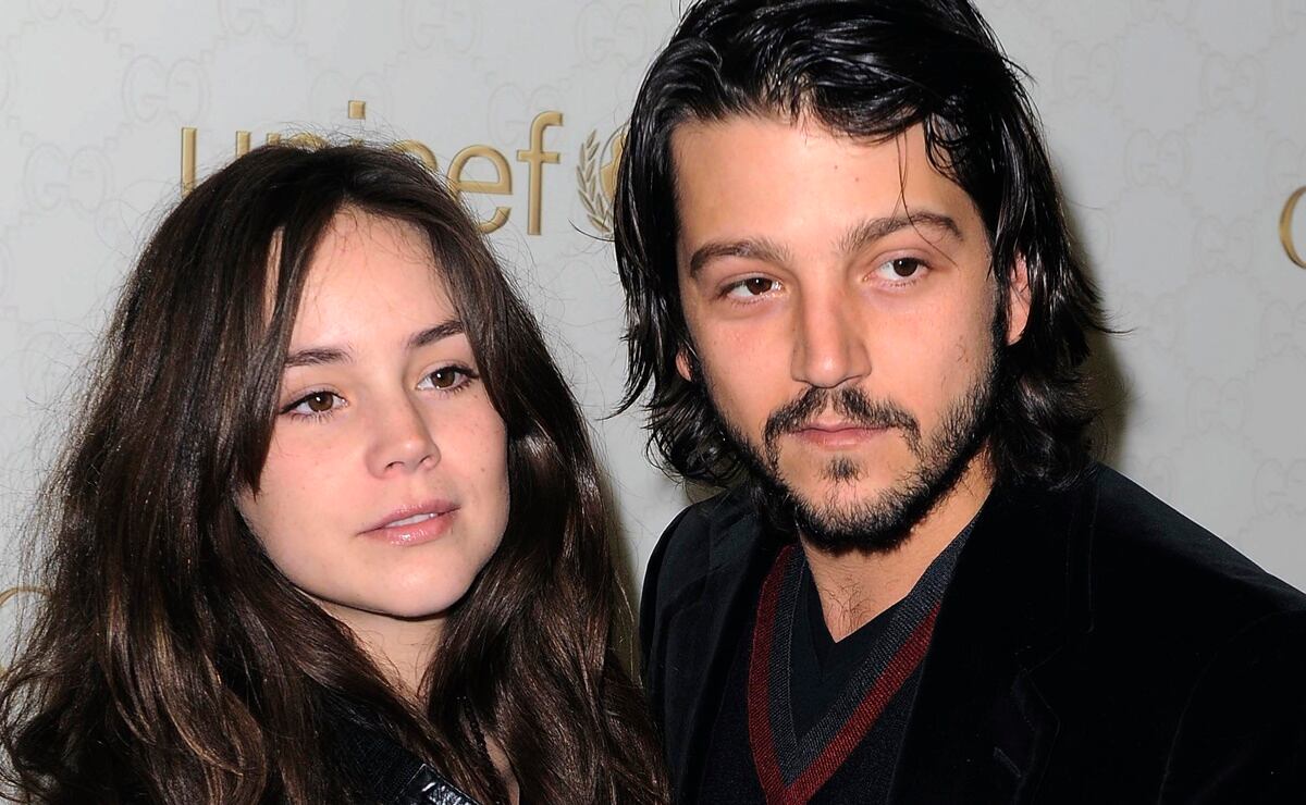 Camila Sodi y Diego Luna pasan con sus hijos un momento divertido 