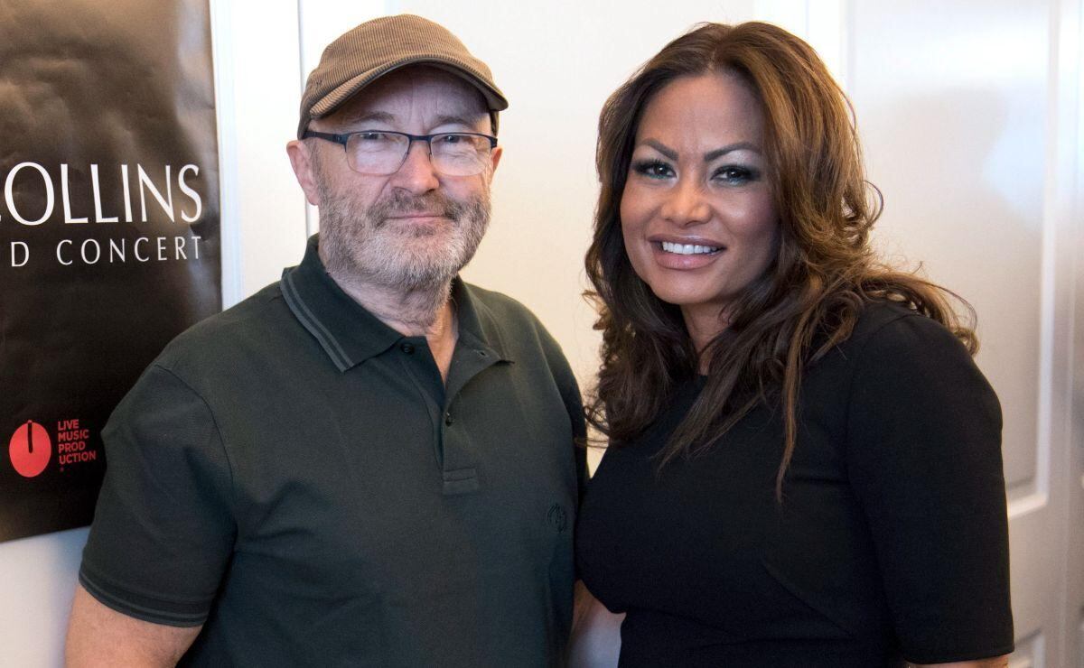 Ex de Phil Collins lo acusa de no bañarse durante meses y de impotencia sexual