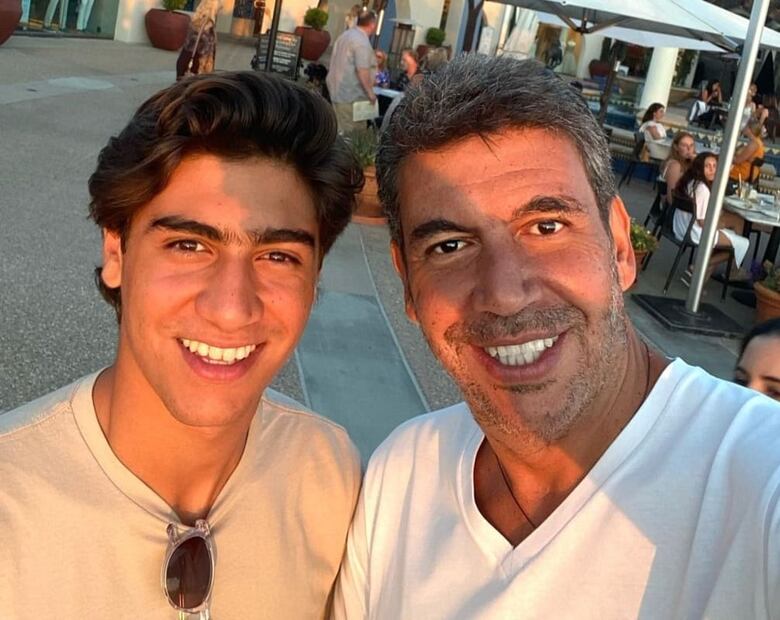 Arturo Elias Ayub con su hijo Alejandro Elias Slim / Foto: Instagram