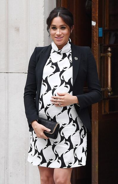 El impresionante look con el que Meghan Markle conmemora el Día de la Mujer 
