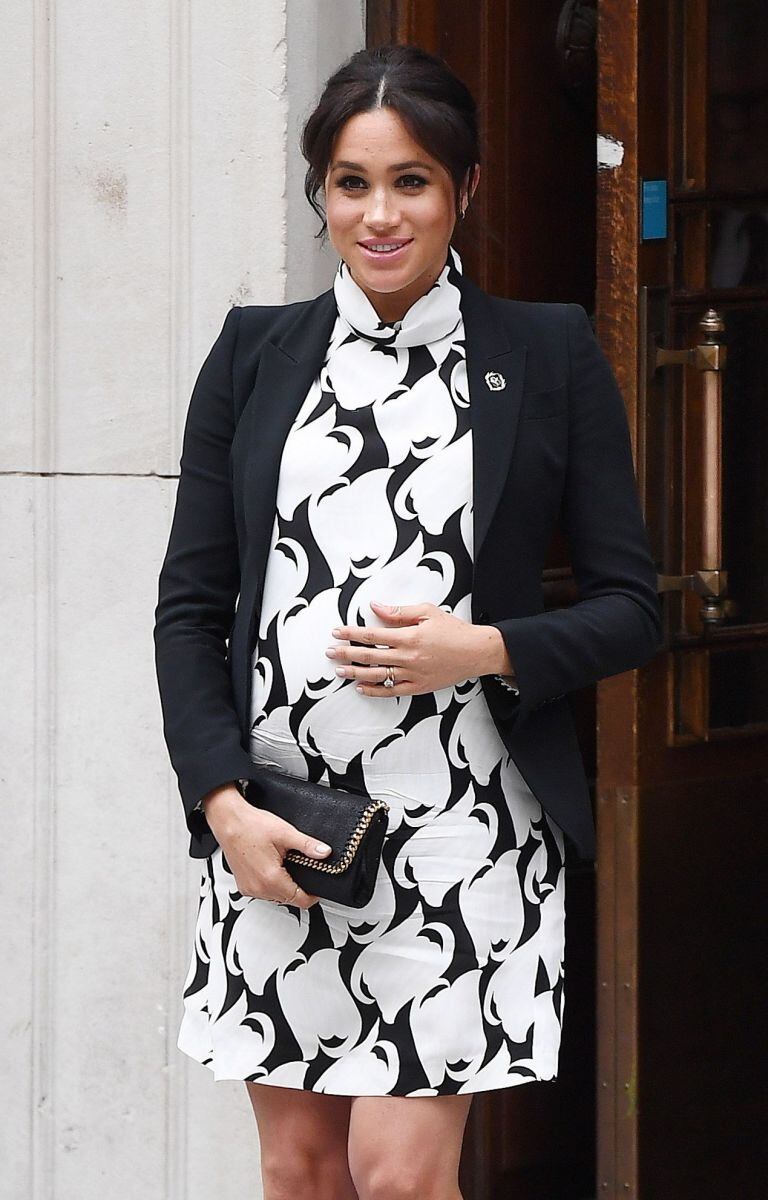 El impresionante look con el que Meghan Markle conmemora el Día de la Mujer
