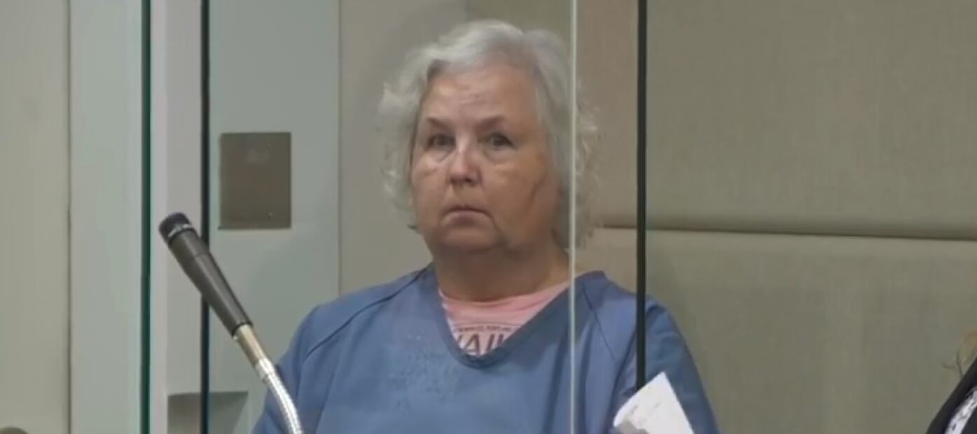 Nancy Crampton-Brophy, autora de novelas románticas, pidió salir de prisión por temor a contagiarse de coronavirus 