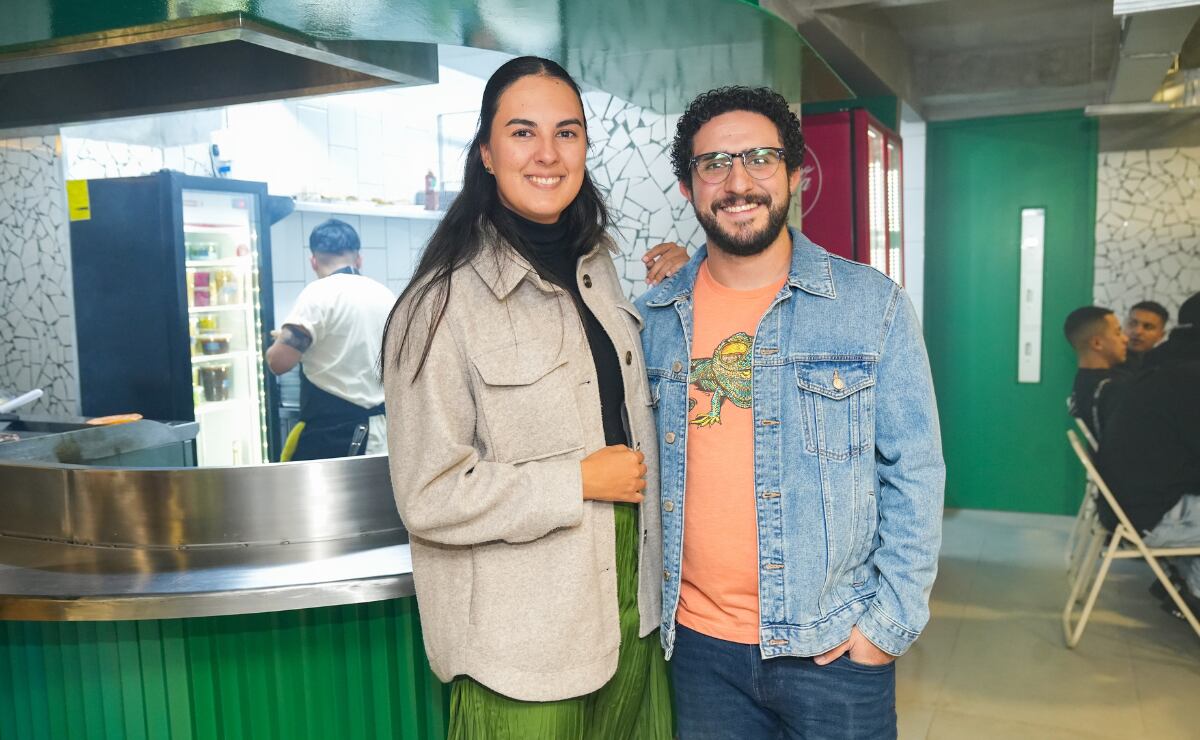 Ana Laviada y Luis Hartasanchez en la inauguración de la segunda sucursal de Tacos Los Alexis / Foto: Leonardo Gómez
