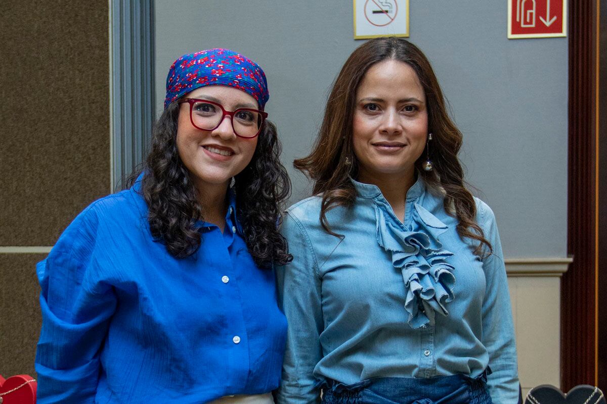 Tania Paz y Kris Trejos. (Foto: Angélica Chema)