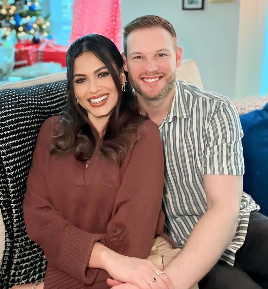 Andrea Meza y su prometido Ryan Proctor / Instagram: @andreamezamx