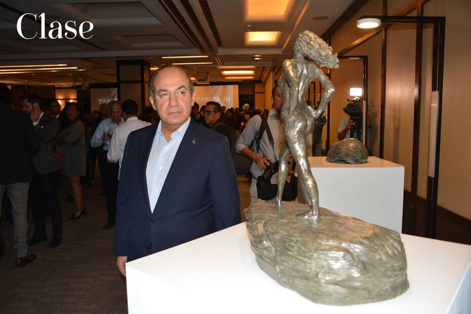  Ana Claudia Talancón y Felipe Calderón Hinojosa en subasta “Reconexión"