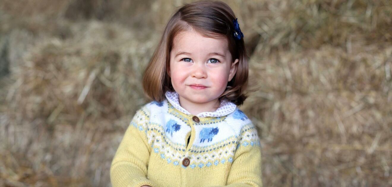 <p>Así se ve la princesa Charlotte a sus dos años de vida.<strong> (Fotos: Casa Real Británica)</strong></p>
