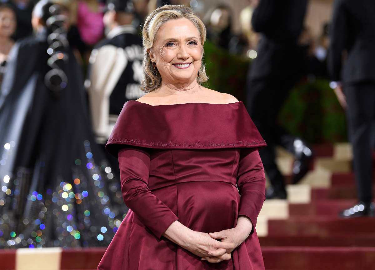 El bordado secreto del vestido de Hillary Clinton para el MET Gala 2022