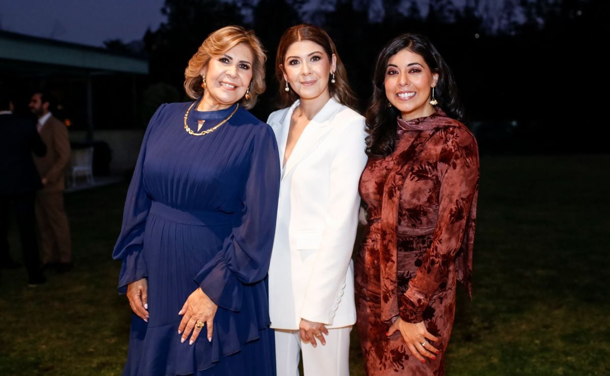 Esperanza Fuentes, Paulina y Mariana Reza / Foto: Esteban Torreblanca