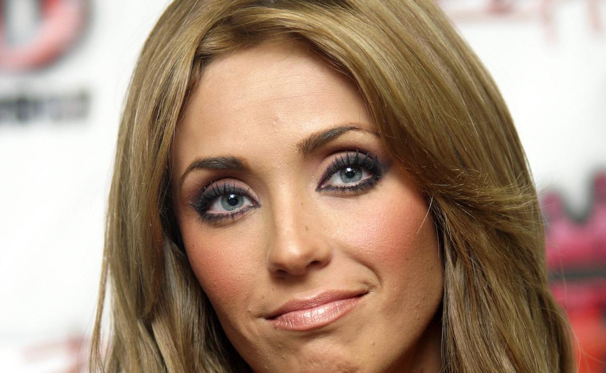 Anahí en RBD: "Le hablaba a mi mamá y le decía ‘me quiero aventar por la ventana'. Me sentía muy sola"
