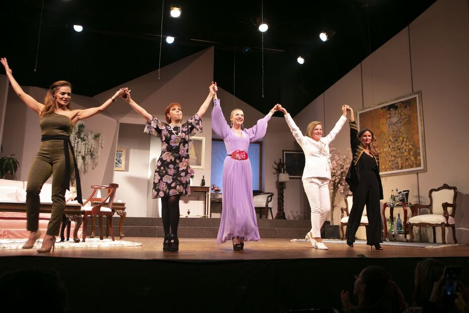 Edith González e Issabela Camil estrenan juntas la obra Entre Mujeres