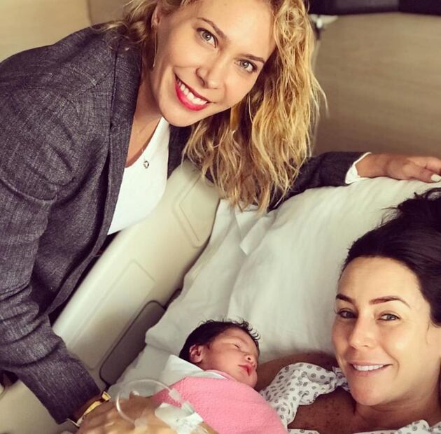 El álbum de fotos de María, la hija recién nacida de Inés Gómez Mont 