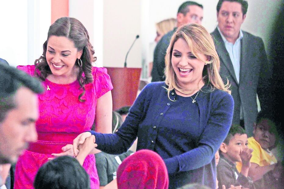 Lo que sabemos del libro de Angélica Rivera