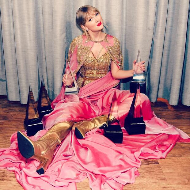 Taylor Swift cancela todas sus presentaciones del 2020