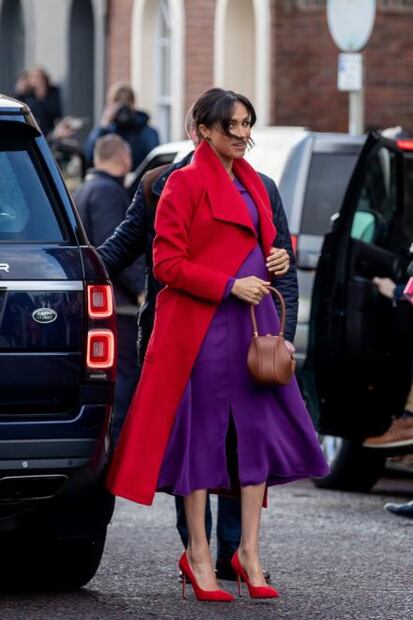 Róbale el look a Meghan Markle para tu cena de Navidad 