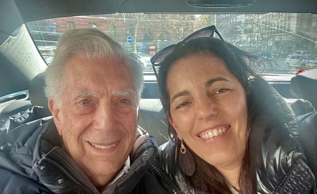 Mario Vargas Llosa y su hija morgana / Foto: X