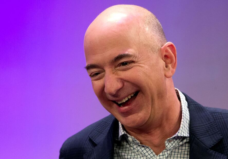 En el ojo del huracán: Jeff Bezos, CEO de Amazon, ahora enfrenta millonaria demanda de Woody Allen
