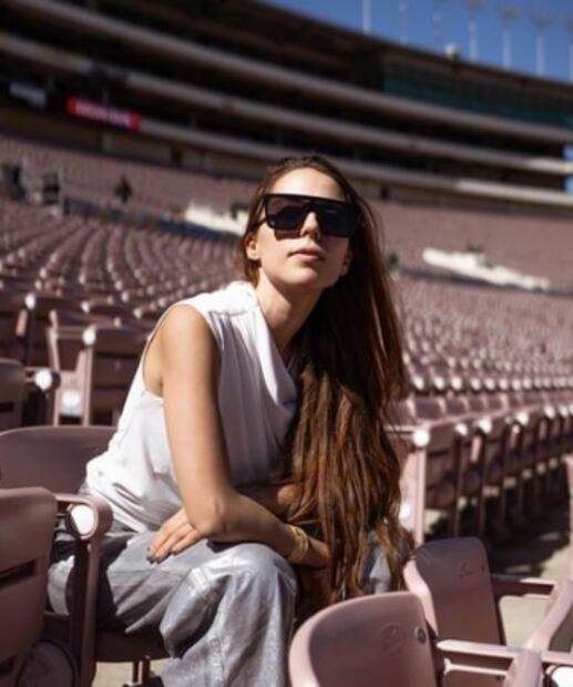 Majo Aguilar en el Estadio Rose Bowl / Instagram: @majo__aguilar