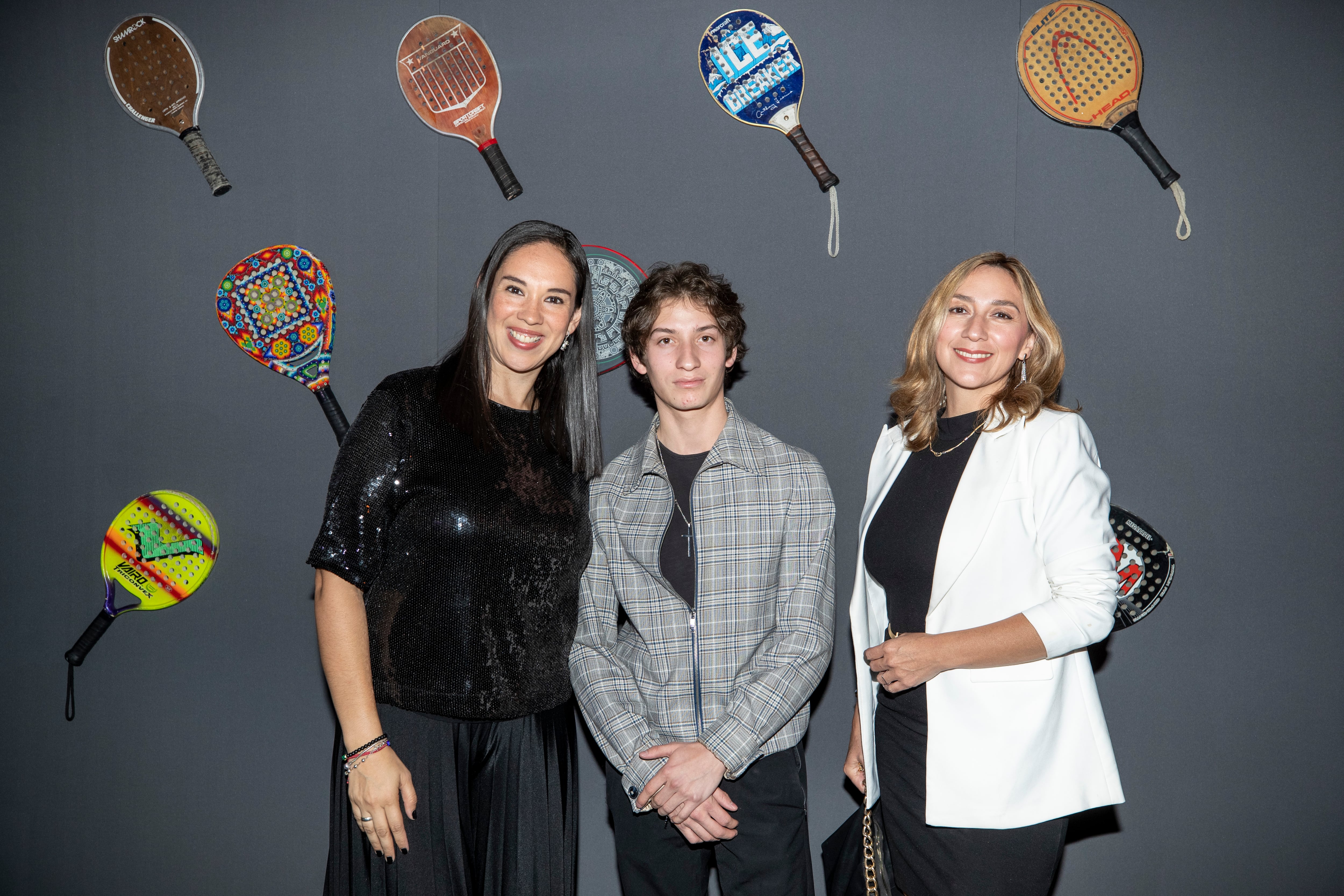 Lety Martínez, Gael Pérez y Marisol Barillas. (Foto: Edgar Silva Fuentes)