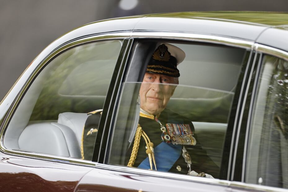 10 fotografías de momentos que marcaron la histórica despedida de Isabel II 
