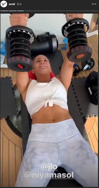 Las sensuales fotos que le toma Alex Rodriguez a Jennifer Lopez 