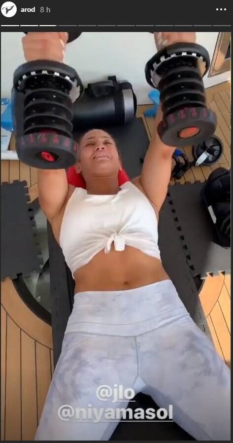 Las sensuales fotos que le toma Alex Rodriguez a Jennifer Lopez 