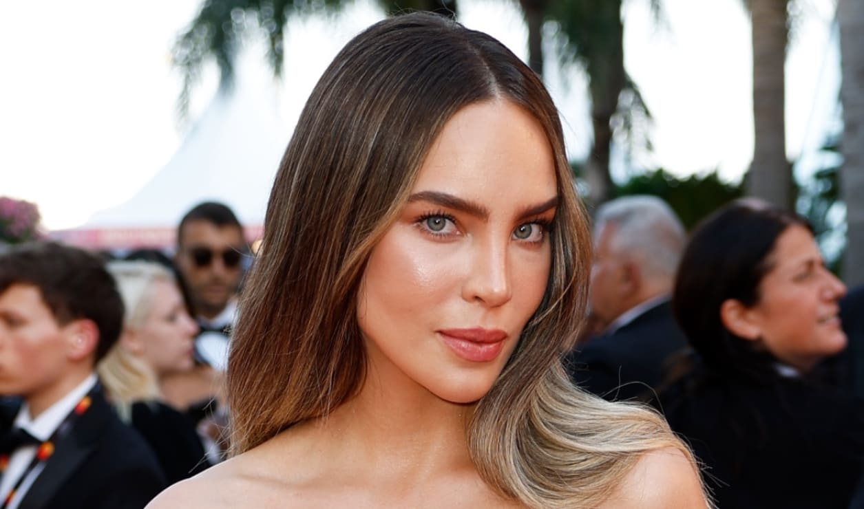 Belinda desafía las reglas y enamora en su debut en el Festival de Cannes 2025