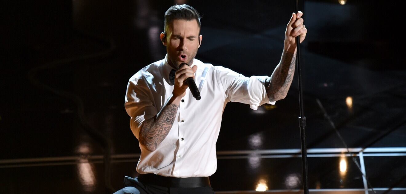 <p>Adam Levine es uno de los hombres más sexys del momento y su esposa lo sabe. <strong>(Fotos: Archivo, Instagram)</strong></p>

<p>&nbsp;</p>
