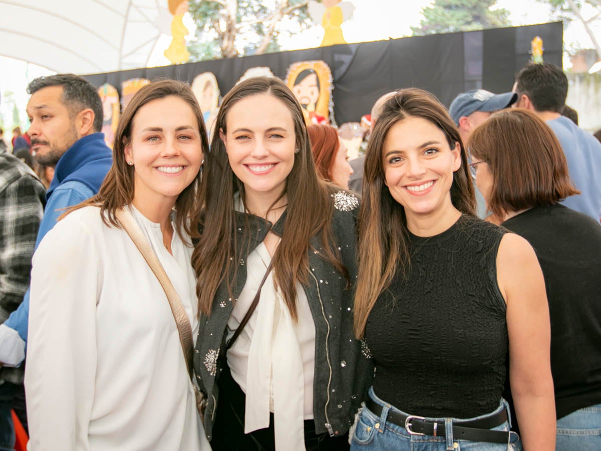 Cris y Paloma Gómez con Verónica García de León. (Foto: Arturo Quintero)